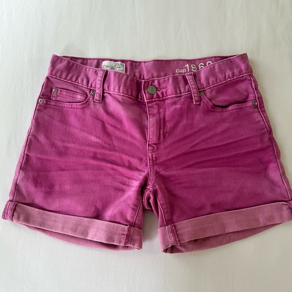 {GAP} Magenta Denim Shorts - Size 25